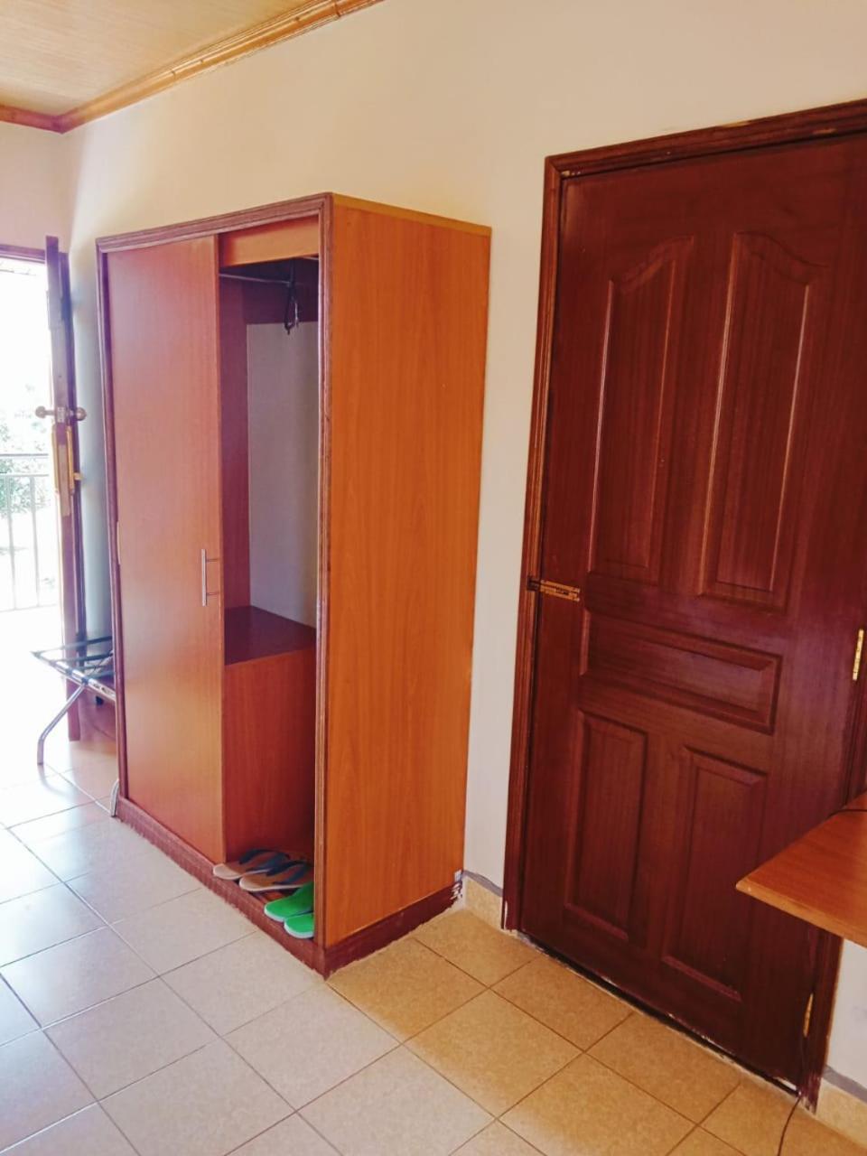 Golden Gates Hotel Thuthuriki Dış mekan fotoğraf