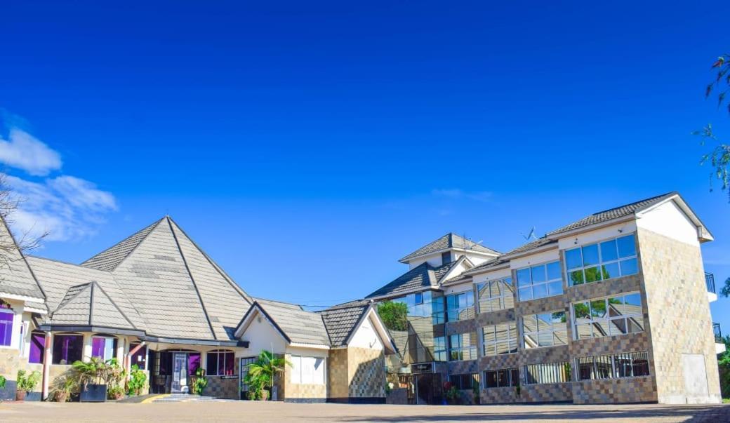 Golden Gates Hotel Thuthuriki Dış mekan fotoğraf